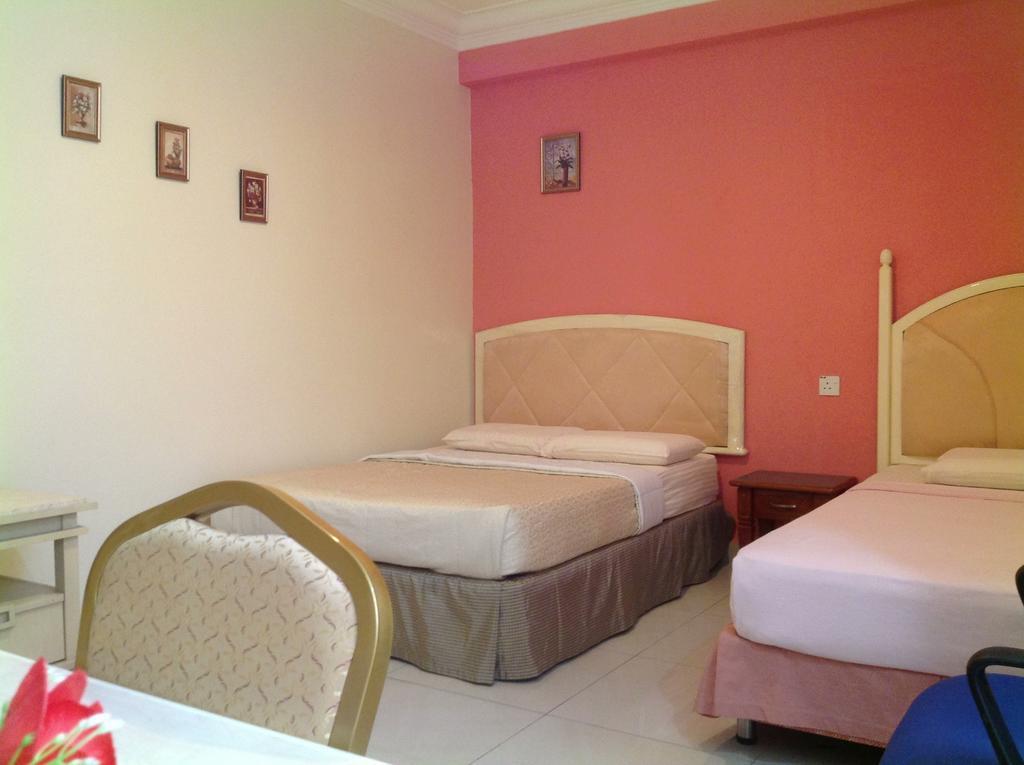 Hotel Morning Glory Кудат Екстериор снимка