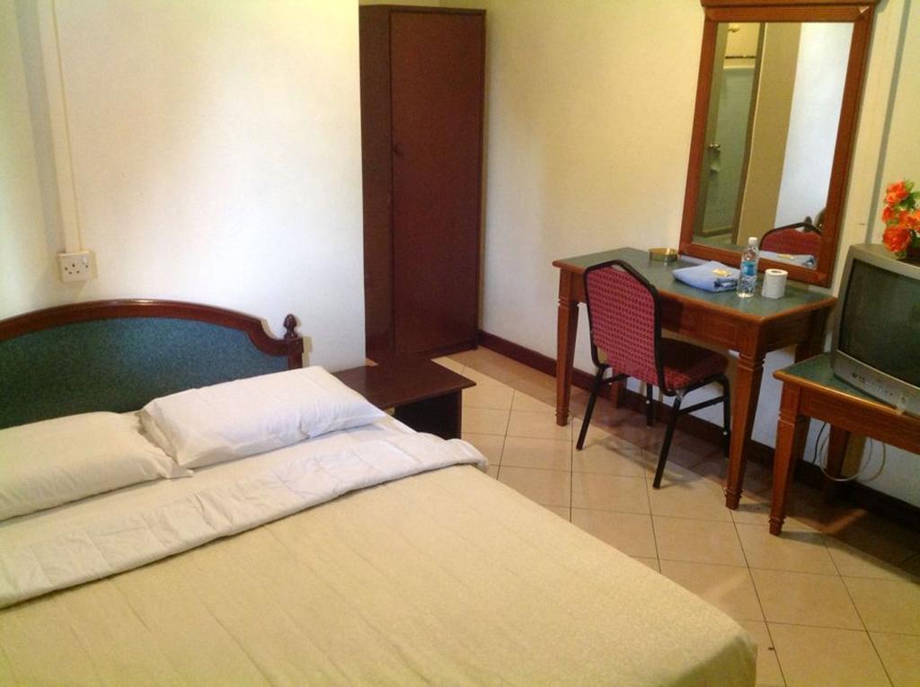 Hotel Morning Glory Кудат Стая снимка